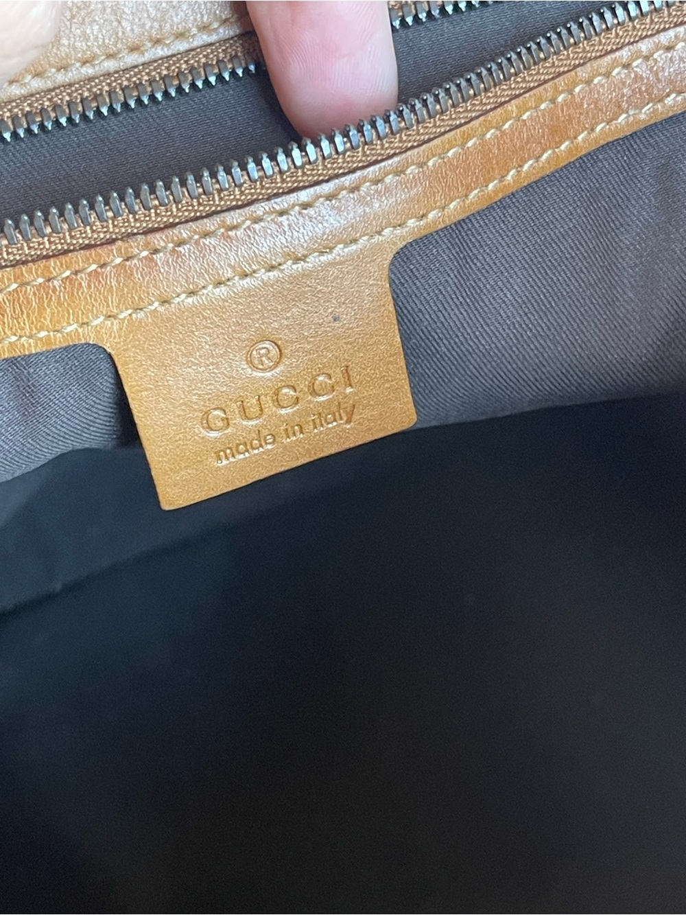 Authentic Gucci vintage interlock GG hobo tan shoulder bag - Picture 11 of 16